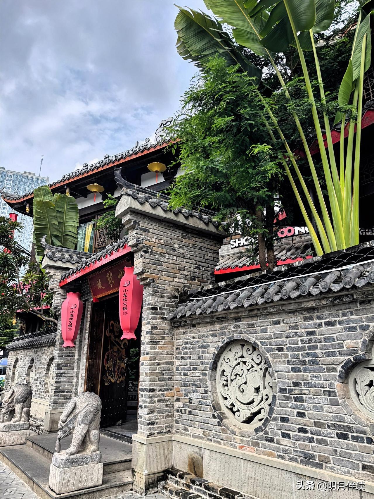 一位老奶奶说过，老辈人传下来的10句话：

第一，带馅的东西，不要一年之内频繁吃