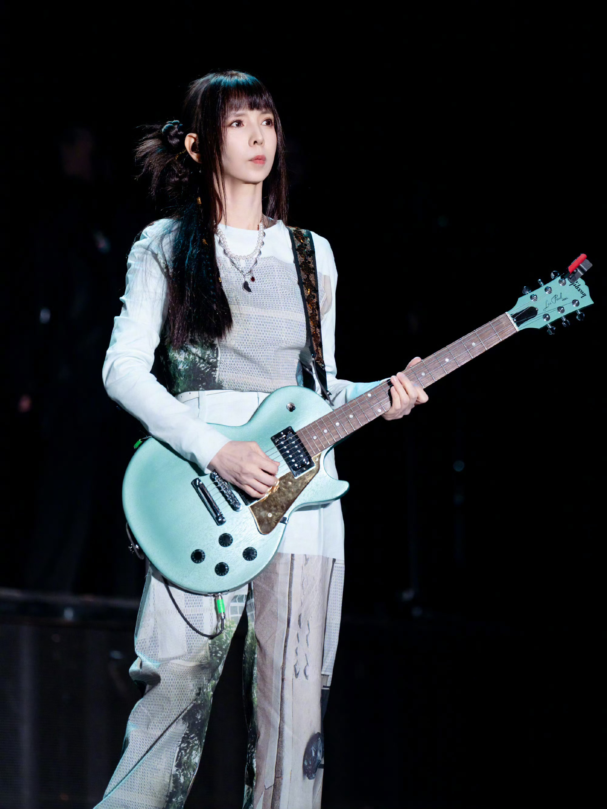 周传雄之前苦情歌现在撒狗粮 周传雄这波操作太暖心！曾经用歌声陪伴我们度过失恋时光