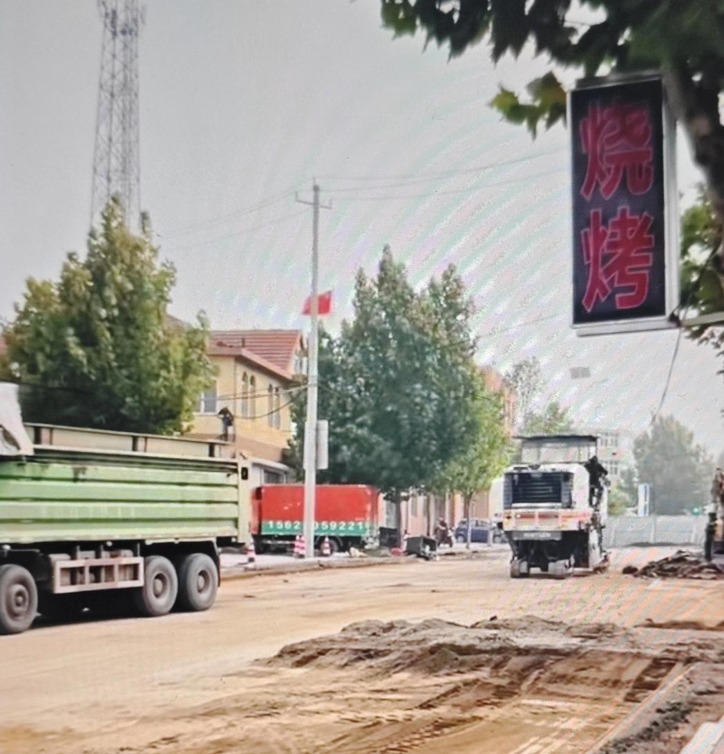 莱青路即墨区蓝鳌路到鳌山卫路路段（鳌山卫街道卫生院到山大附属小学）开始封闭修路，