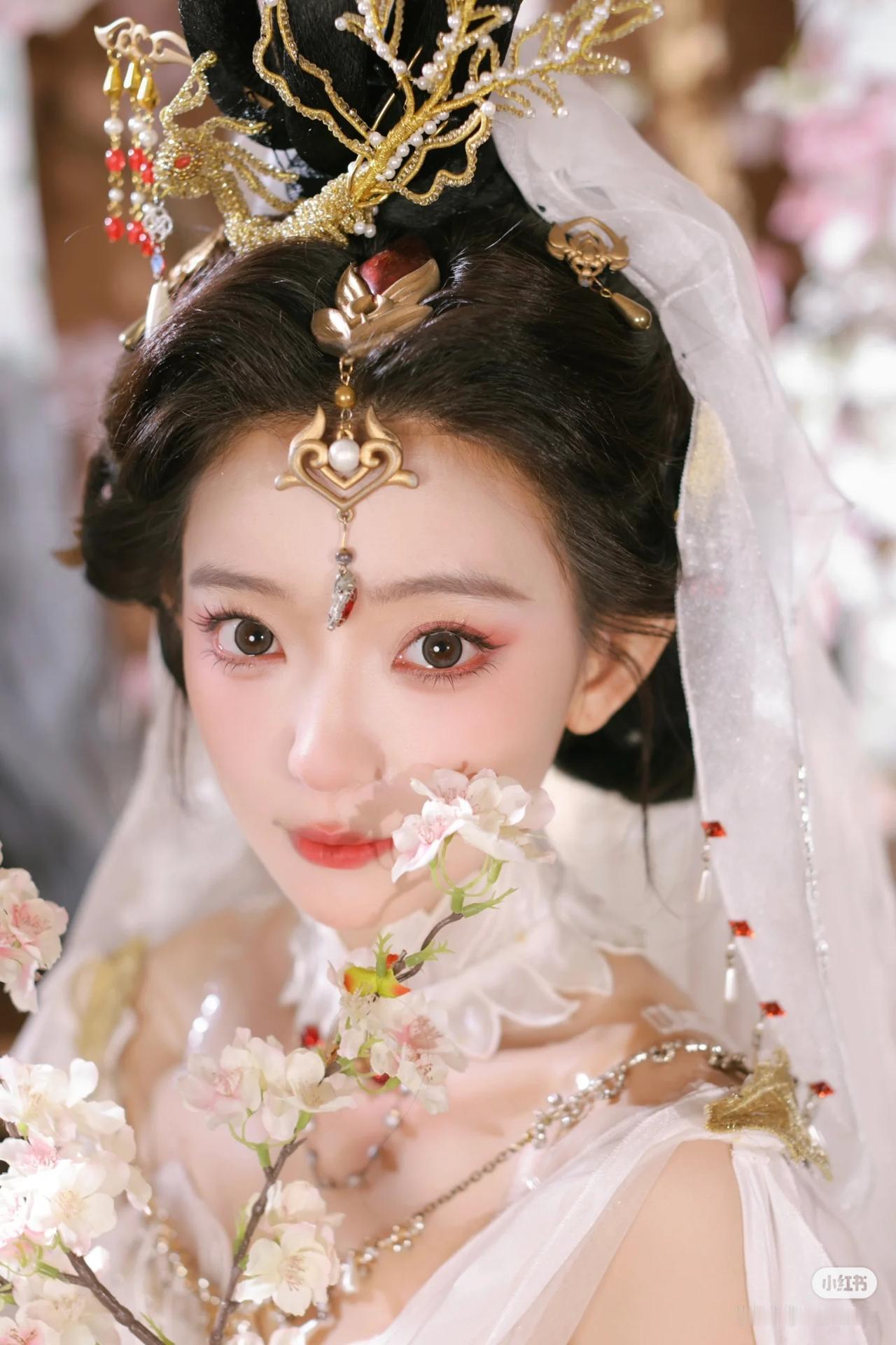 晒图笔记大赛美女穿搭写真