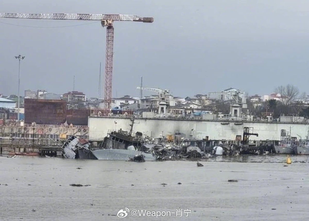 美以伊冲突 以色列军队袭击了伊朗海军位于安扎利港的母港后，伊朗海军里海舰队已成一