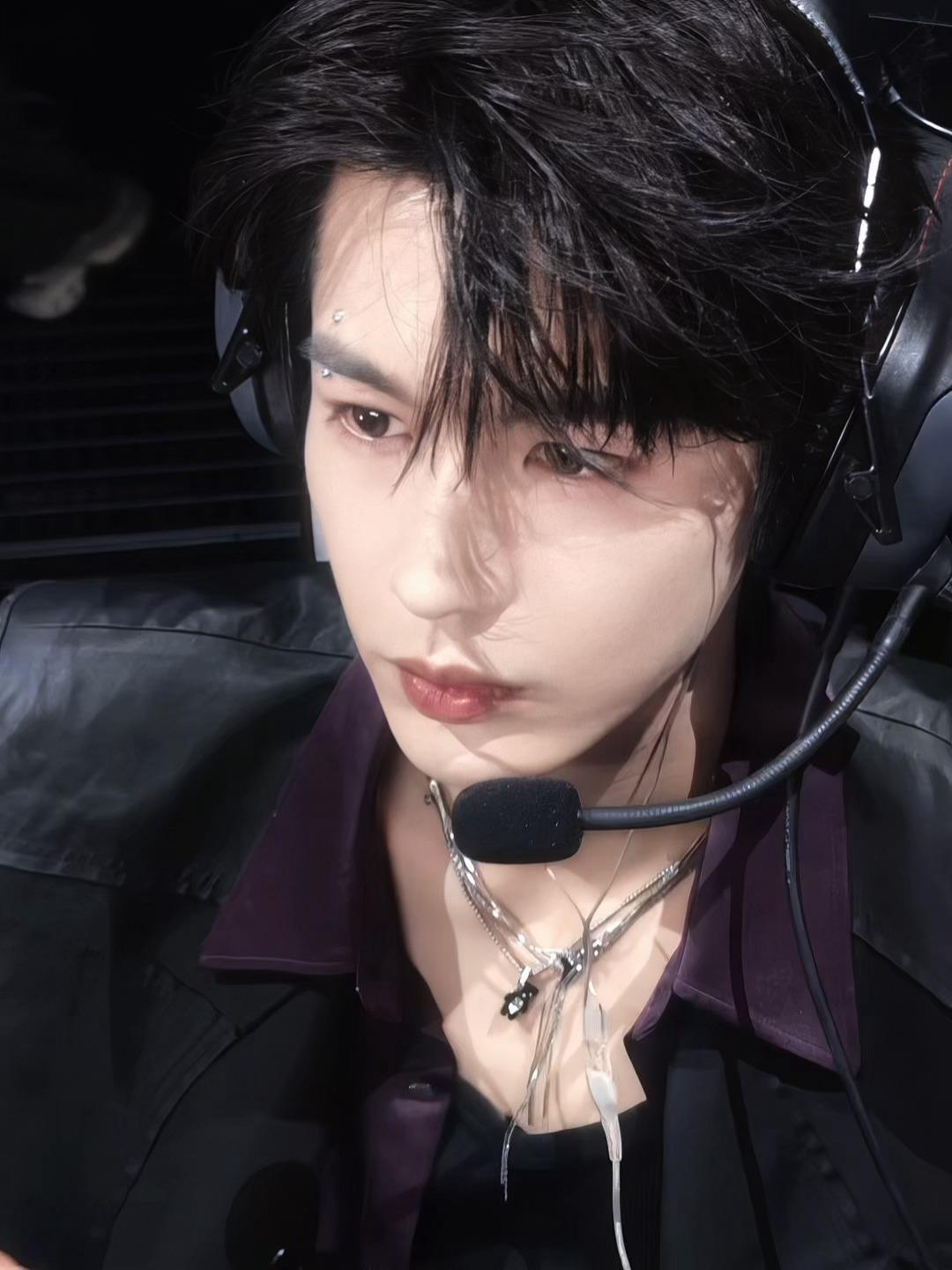 一不小心又被张凌赫迷倒了！！！！ 