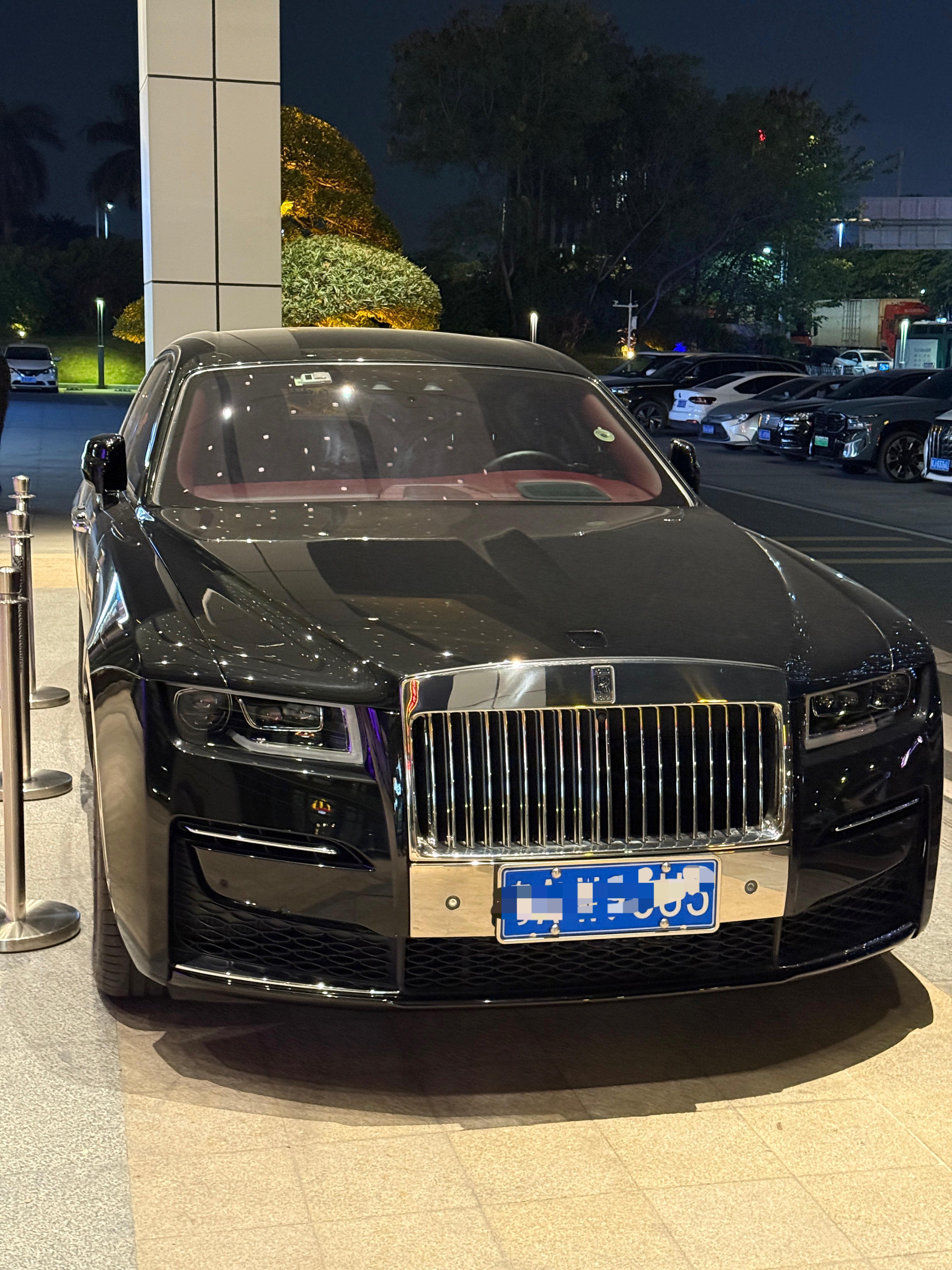 开这个车的人 应该没什么烦恼吧[泪] 