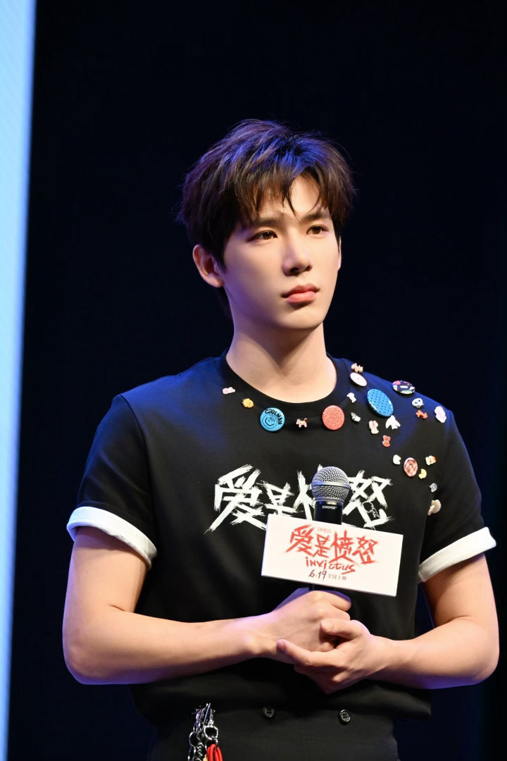 王安宇六年前的子弹正中眉心 从意识到表达，从理解到呈现，他用六年时间走完了这条闭