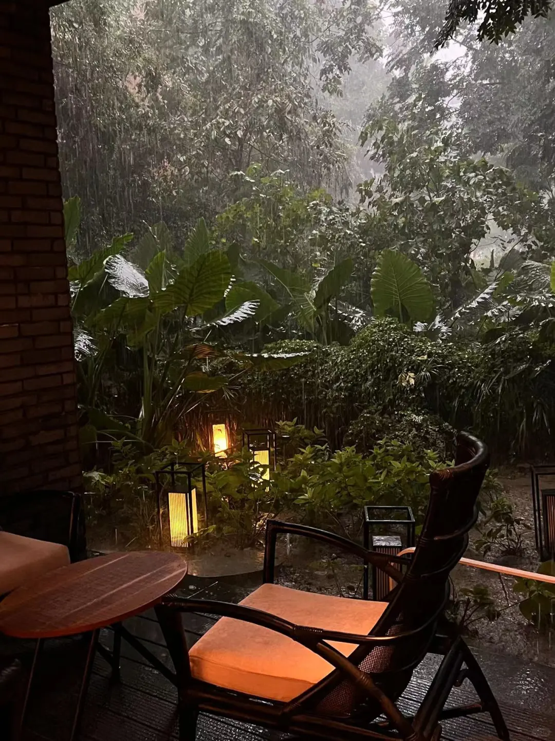 成都的雨说下就下😭