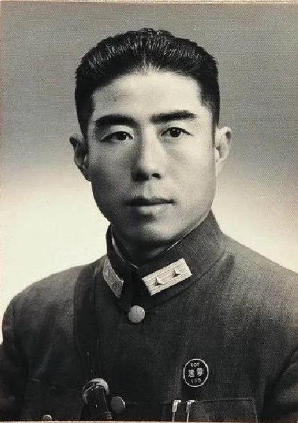 1950年，一个叫张克明的人来到四川通江，和一个村姑结婚，还给了48两黄金当彩礼