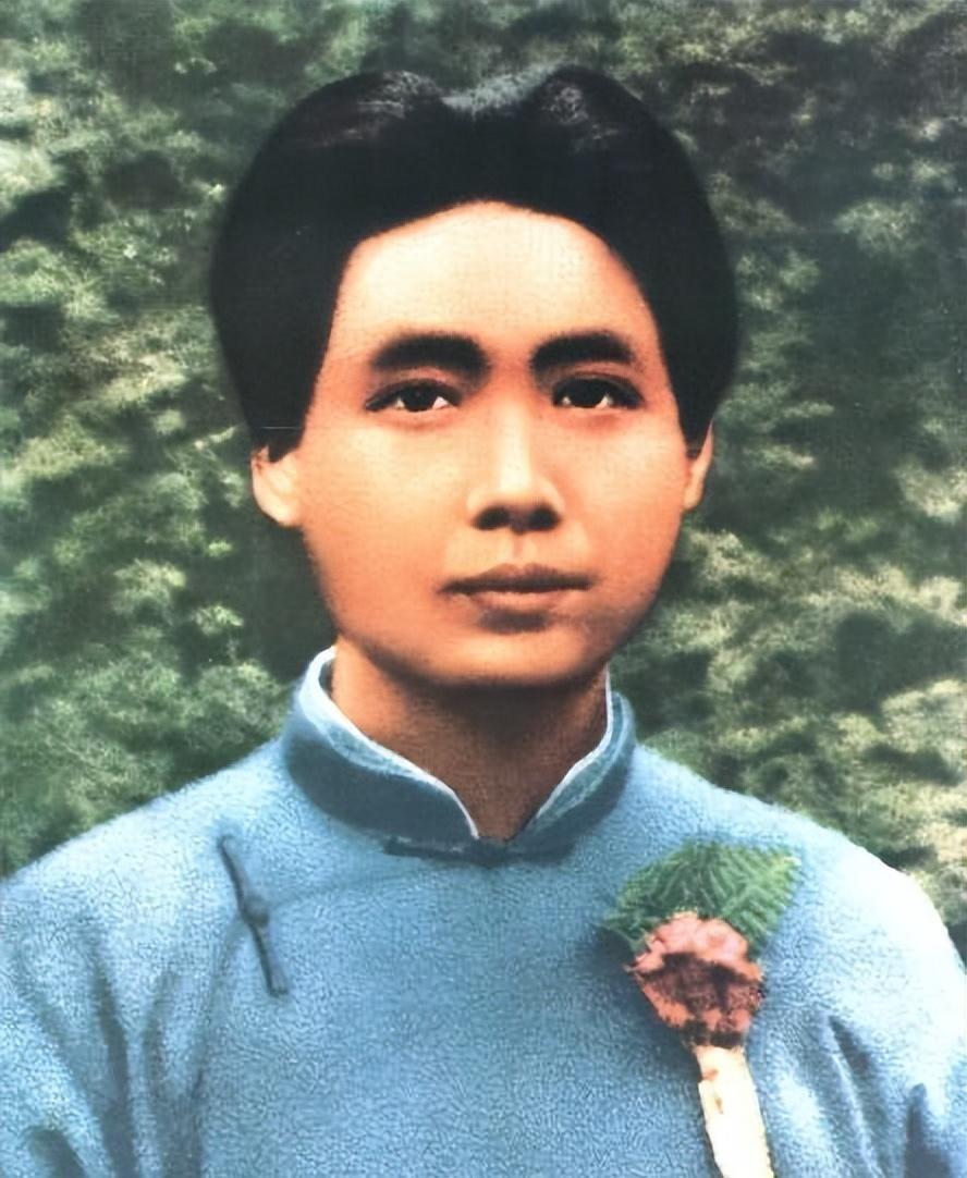 1941年毛主席特意嘱咐后人：原配罗一秀一定要被写进毛氏家族族谱中吗？
1907