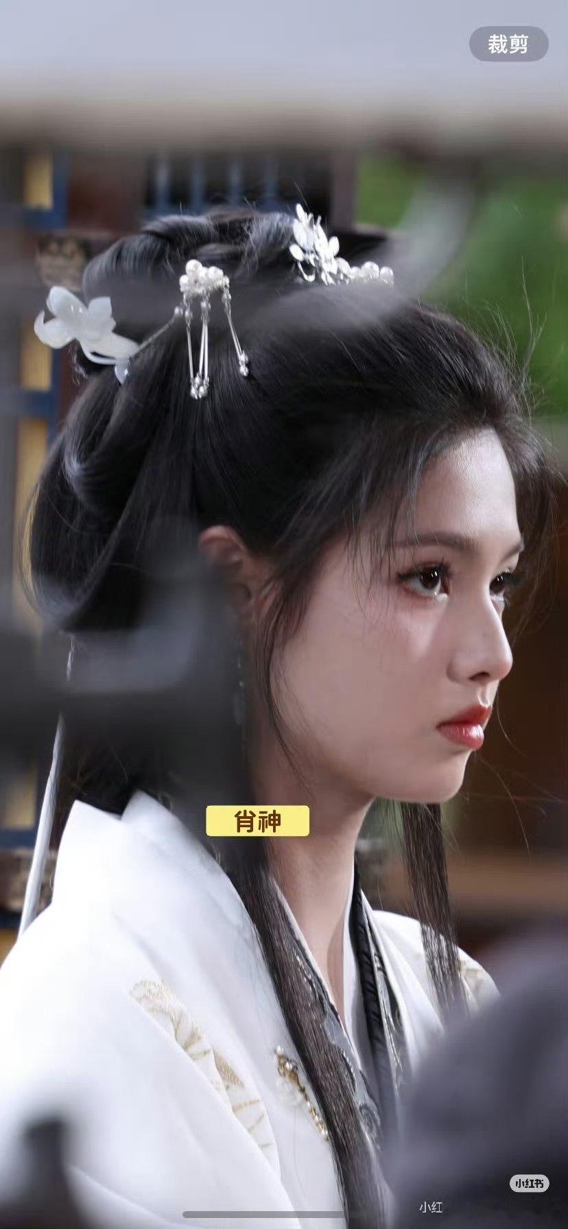 艾米古装路透  年轻就是好，脸都是肉嘟嘟的[笑cry] ​​​