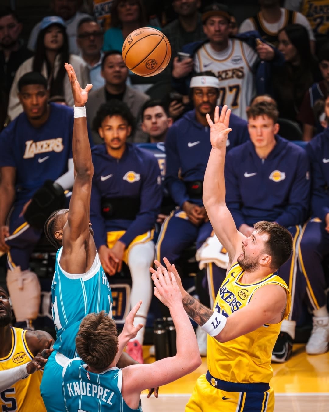 昨日对战黄蜂赛场照。黄蜂vs湖人洛杉矶湖人