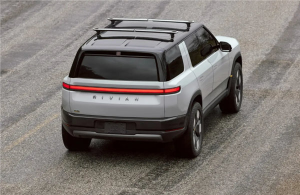 美国造车新势力Rivian累计亏损2000亿【新车刚交付一周就裁员！Rivian