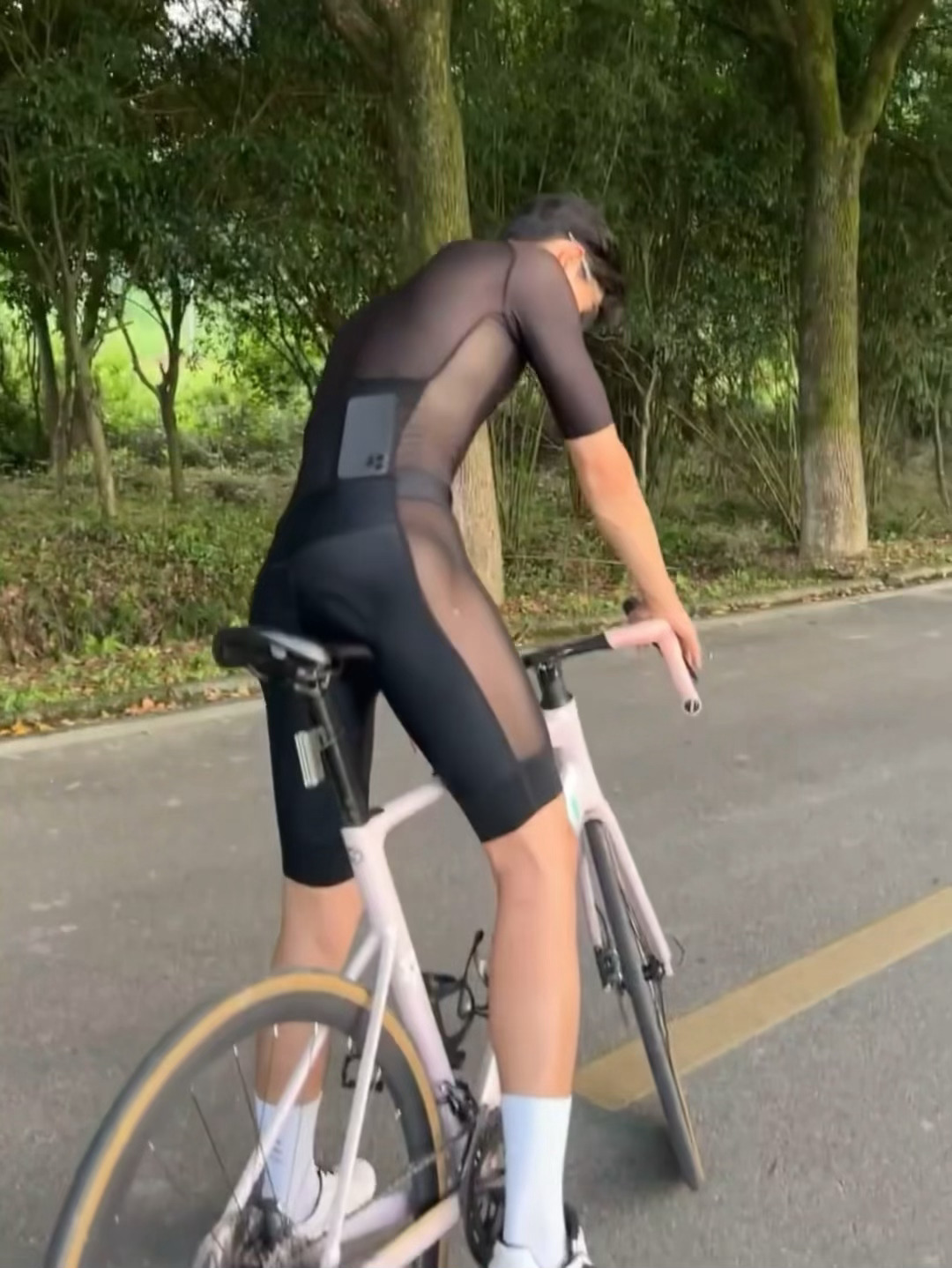 这个骑行服太🔥了吧！ 