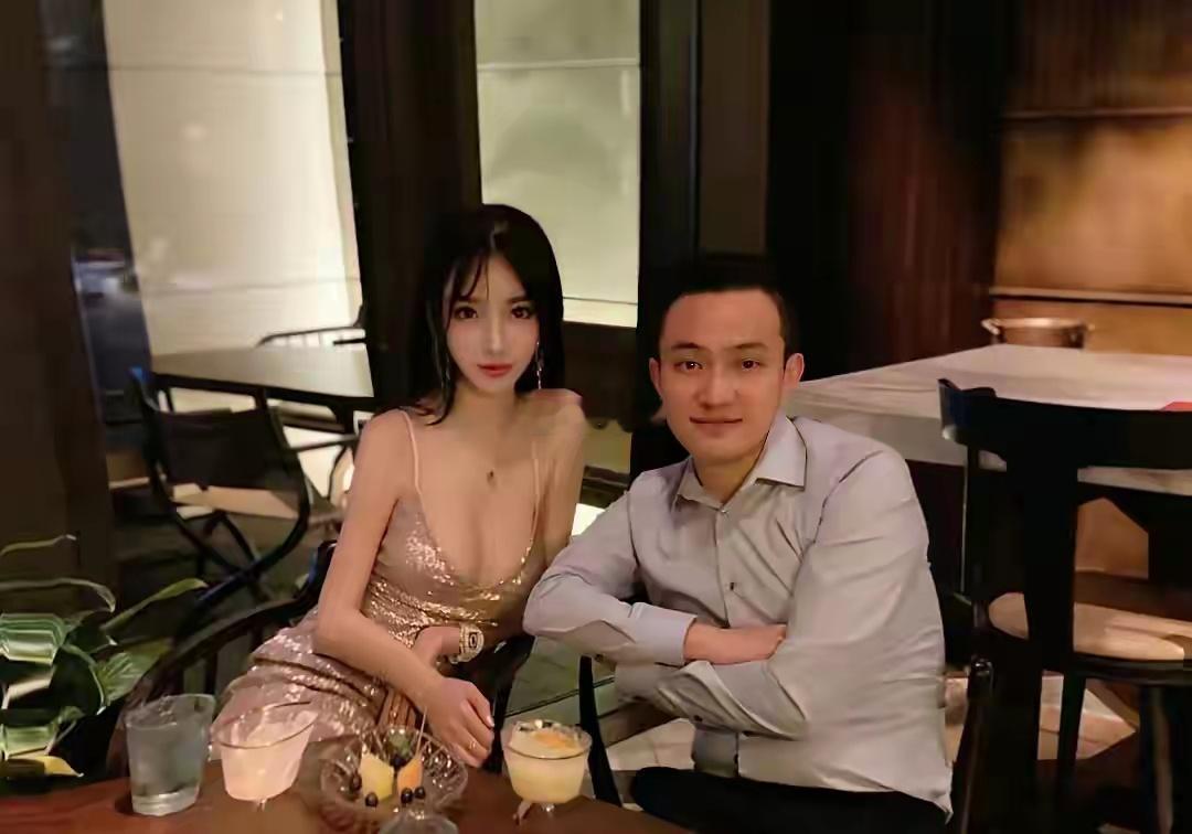 孙宇晨说要找专业机构量身高，转身就有美女力证他绝对有170➕，很好奇的是，怎么不