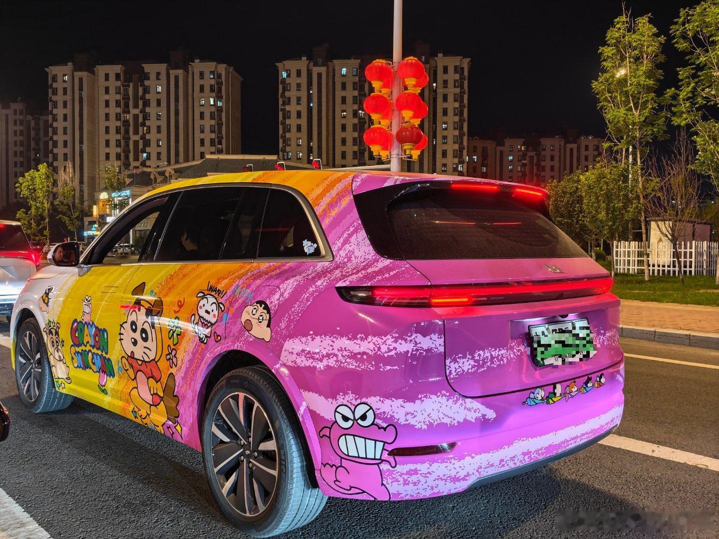 彪形大汉+萝莉车身 