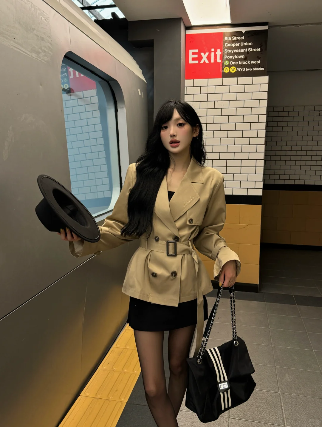 🚇The next station is “Baker Street”.