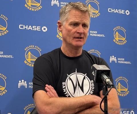 铂金能健康吗？科尔谈交易得到波尔津吉斯：

“我们的医疗团队做了很多的努力。”