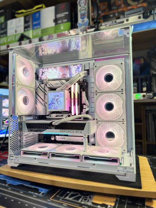 【PCFUN】 lian li o11 vison -7800x3d+5070