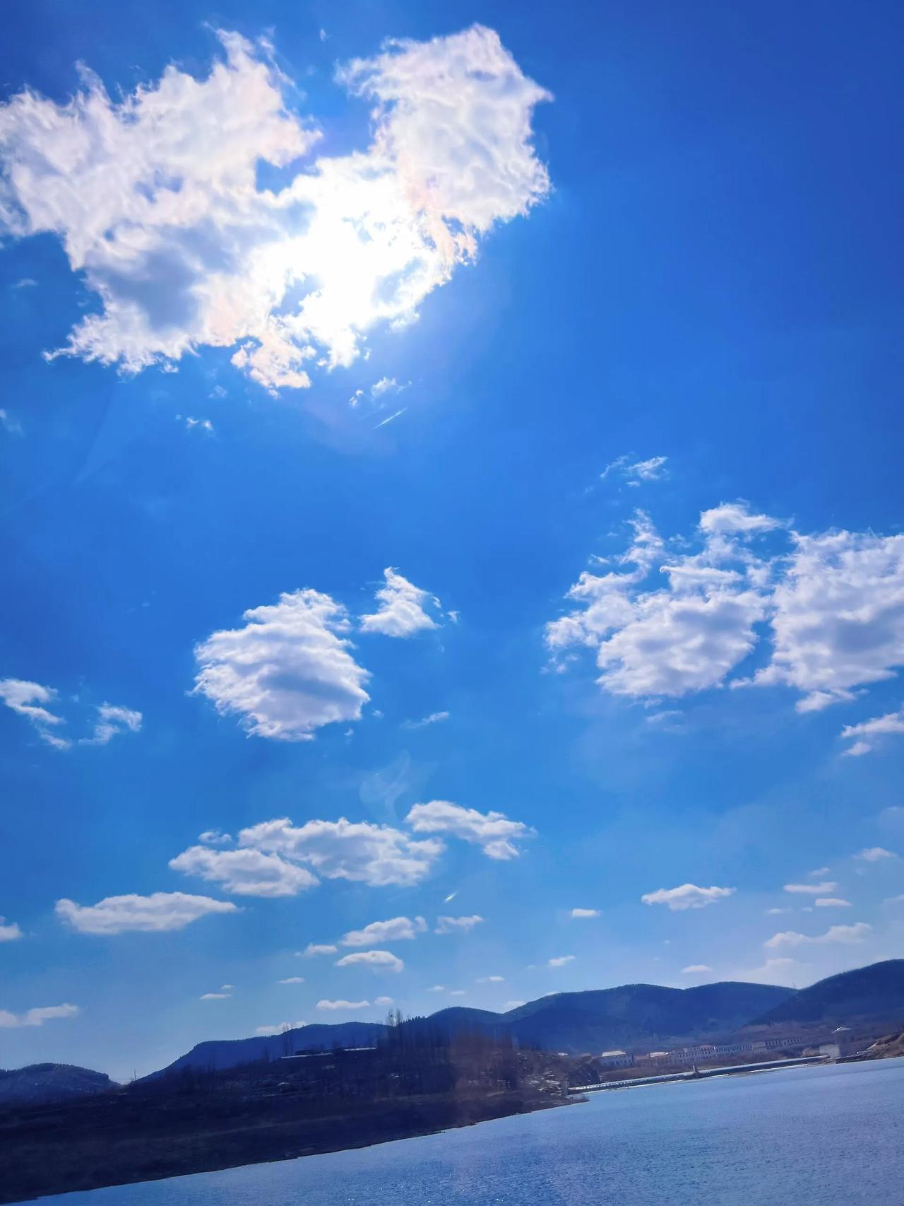 如果能管住眼睛，不过度用眼，尤其各种娱乐消耗，人的气质+精气神能明显提升一个档次