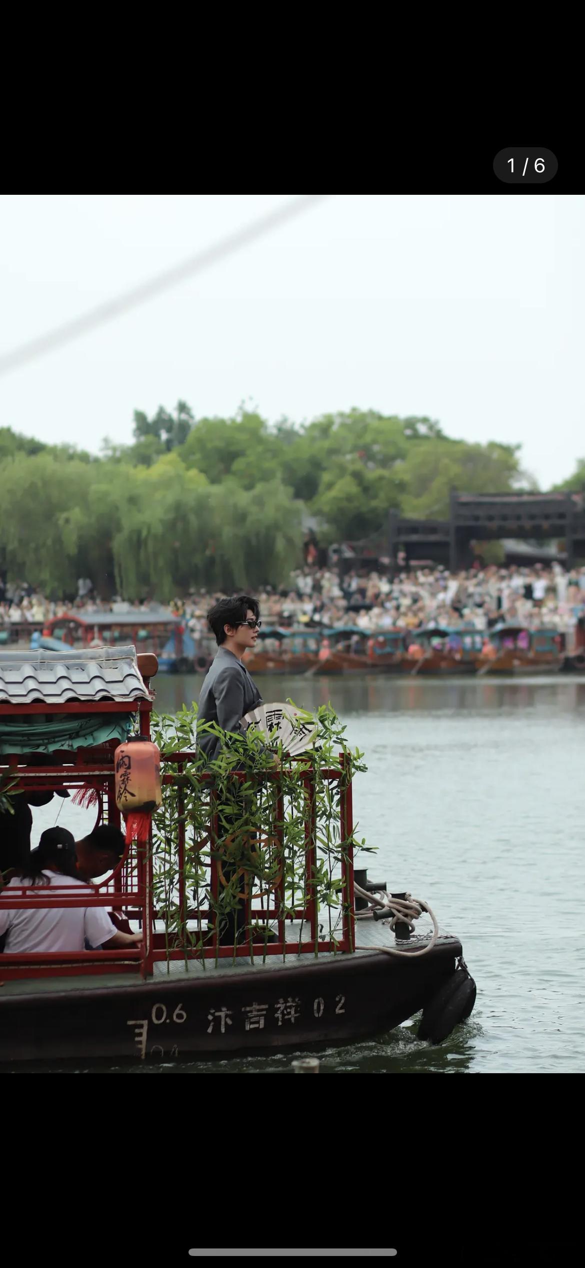 杨洋在景区线下活动，这人气应该不准吧 