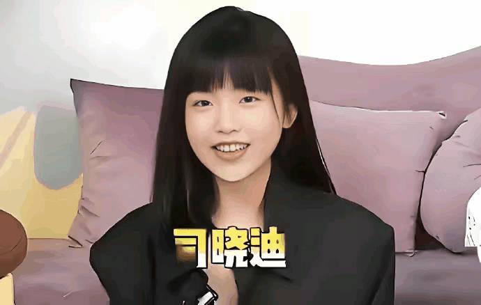 司晓迪为什么招这么多男星喜欢？不是因为颜值和才华，而是这3点！
第一，情绪价值到