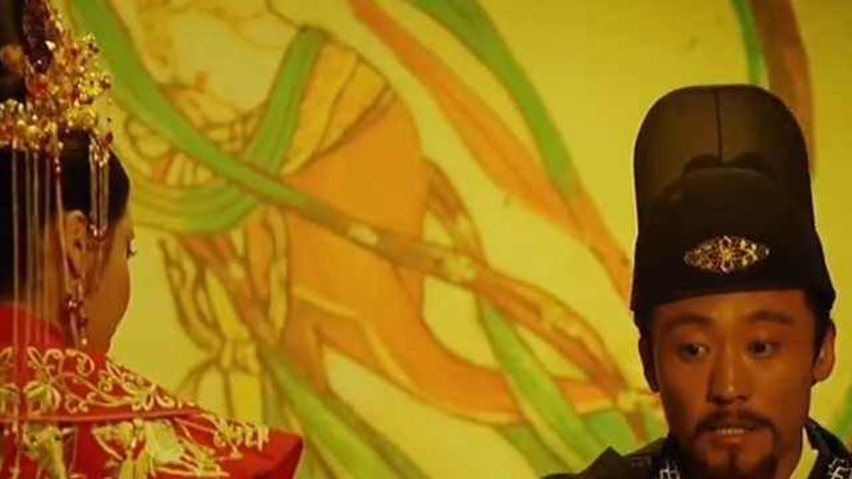 乾隆22年，康熙皇帝的97岁的定妃去世。她一生仅被康熙宠幸过一次，却凭着这次偶然