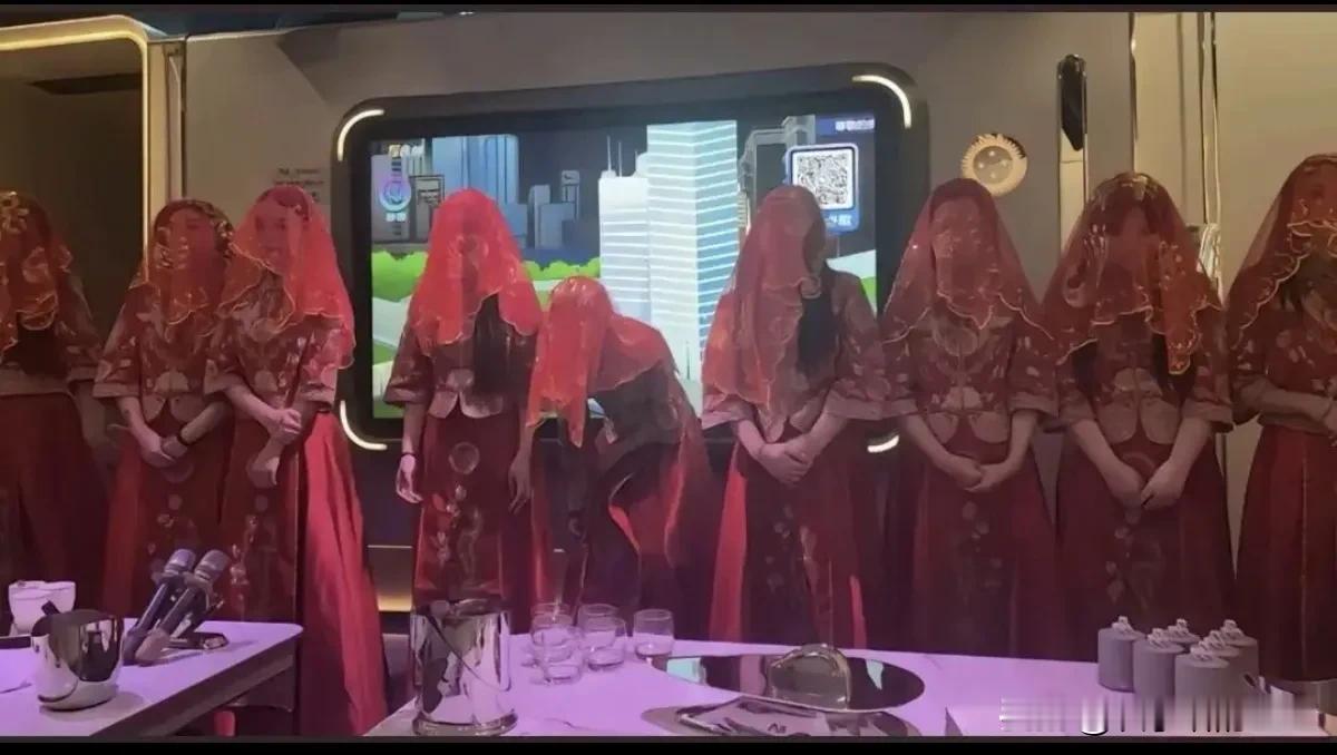 这种局还是第一次遇到，感觉有些渗人[笑哭]