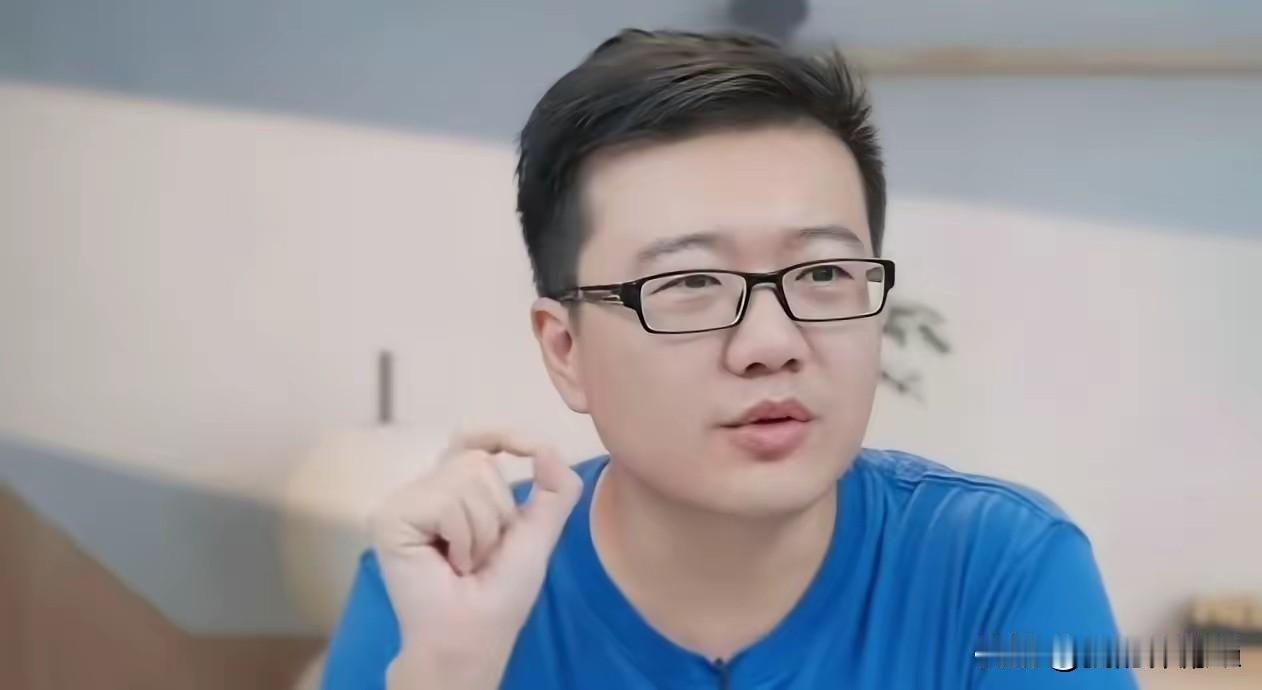 莱维说莎莎的重点是女团和单打，至于混双不要强求。
很认同这个说法，今天莎莎一天打