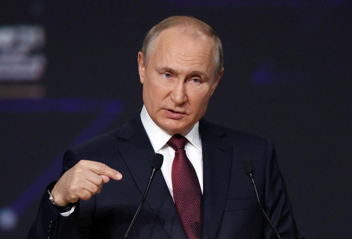 绍伊古女儿收到普京委任状，年仅35岁就被中央委以重任。绍伊古结束访华行程，普京为