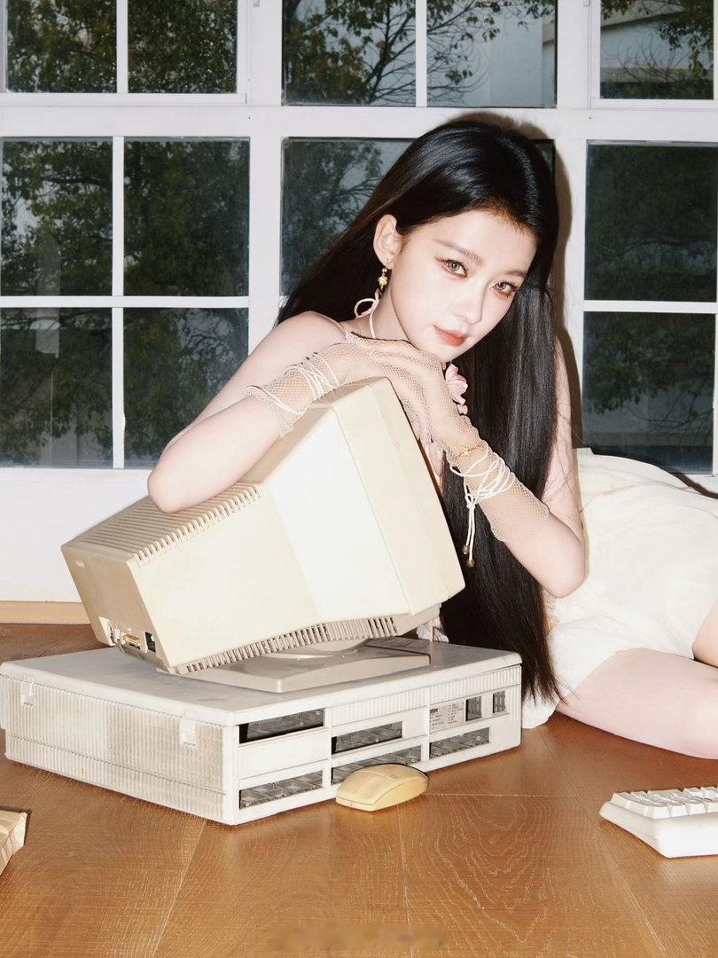 曾沛慈孙怡 在谁的怀中会有感觉乘风2026 曾沛慈搂孙怡的时候，孙怡的手会自然地