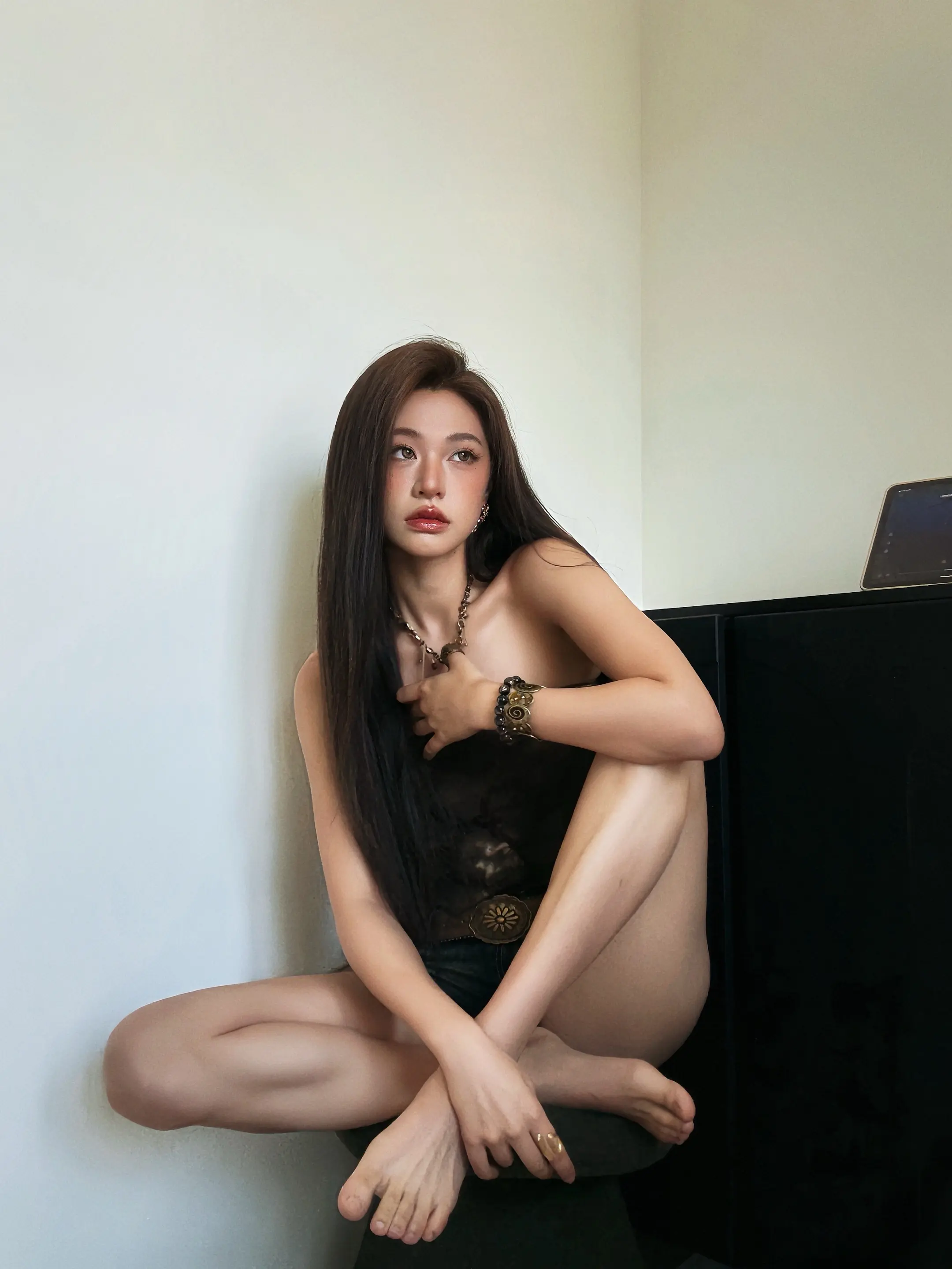 女人是从头到脚的艺术品。