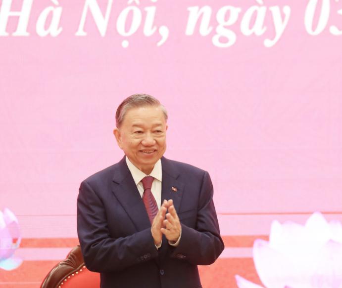 越南如今态度的转变似乎已然明亮，在中国和日本对峙的今天，新加坡都站了出来站队日本