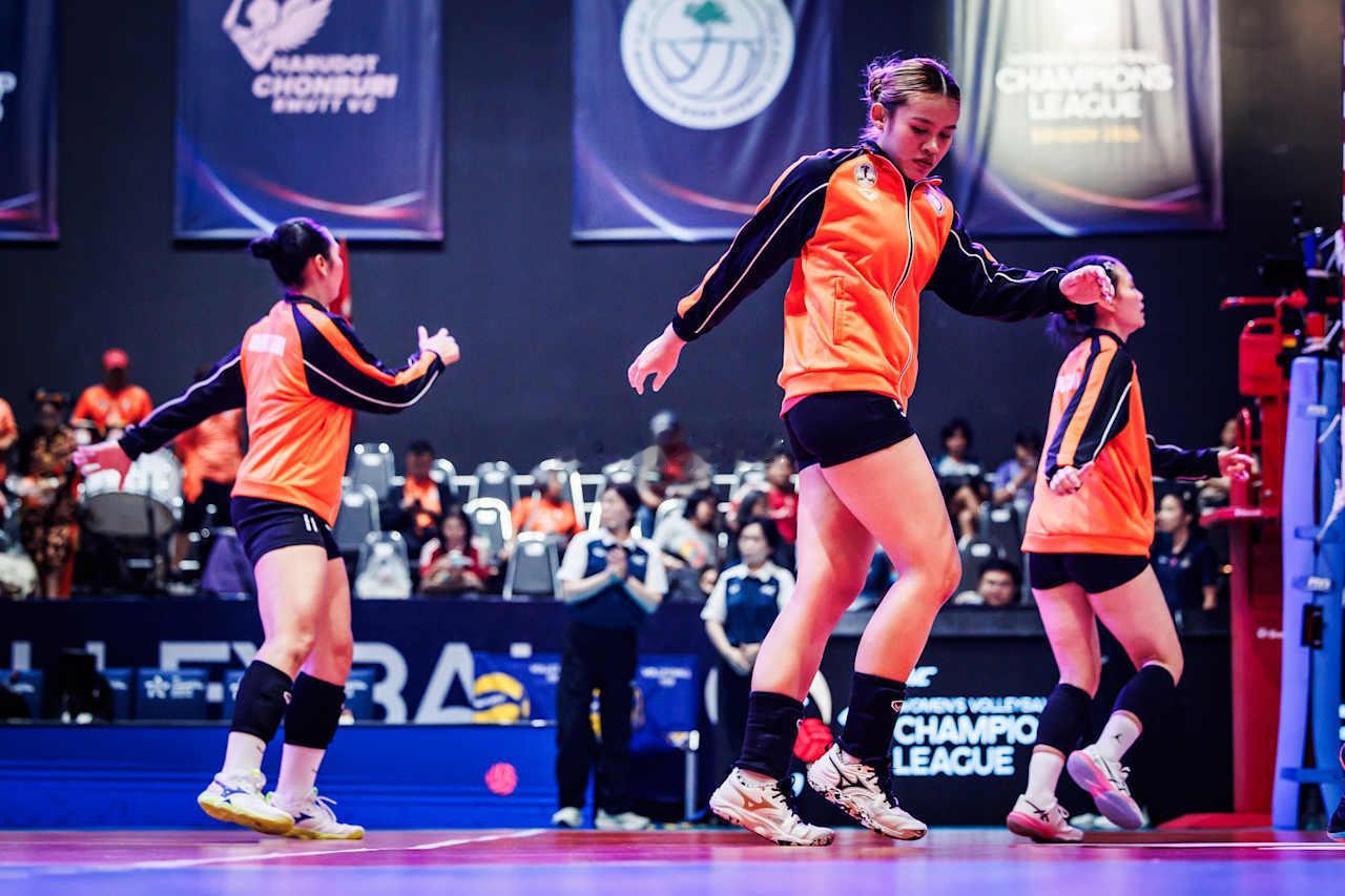 2026年亚洲女排冠军联赛半决赛泰国春武里至尊vs泰国呵叻第一局：25-21大比