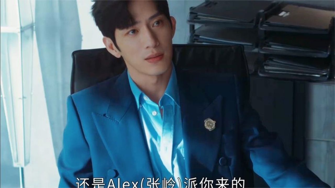 桃桃夹在中间里外不是人，栾念递台阶让她回来，却被桃桃拒绝！