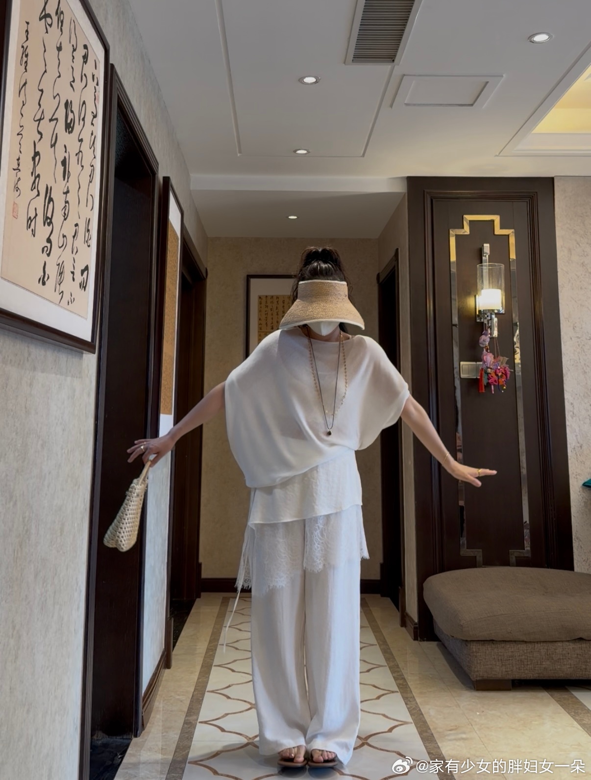 全白or全黑，大家怎么选哇 