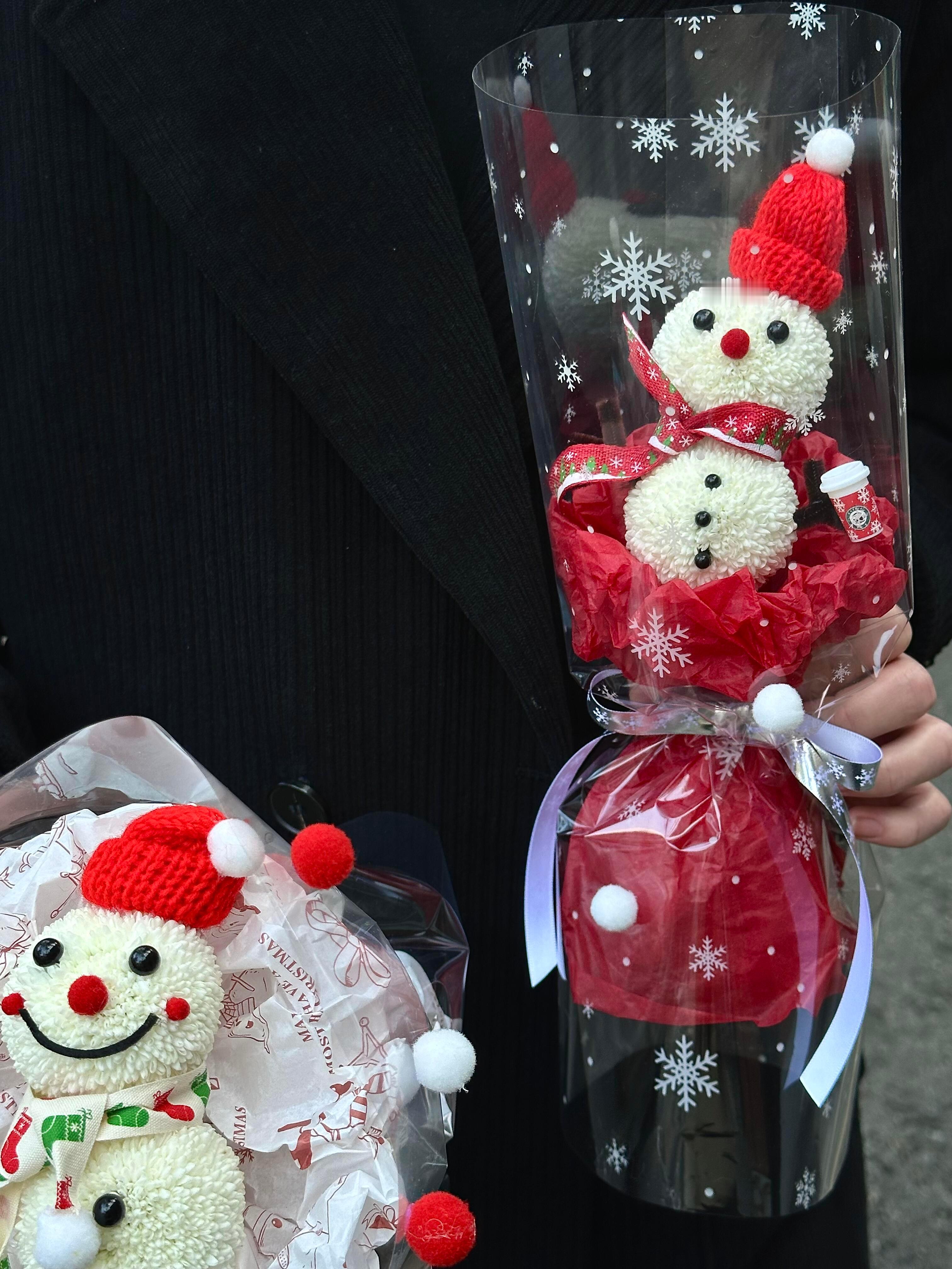 最近很火的小雪人花束已经在期待下雪啦❄️ 