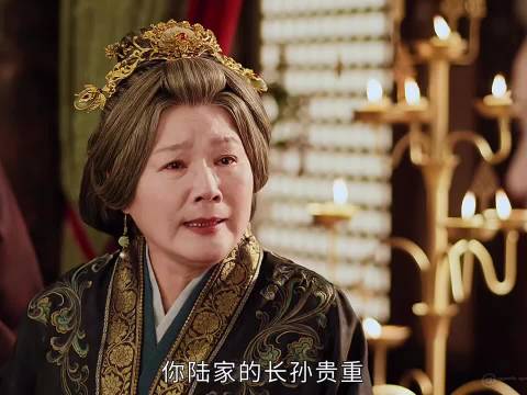 最虐二次冲喜！陆濯重伤昏迷不醒，陆家旧计重施，又想靠魏娆冲喜救命。

嫁金钗 田曦薇 闫桉 ​