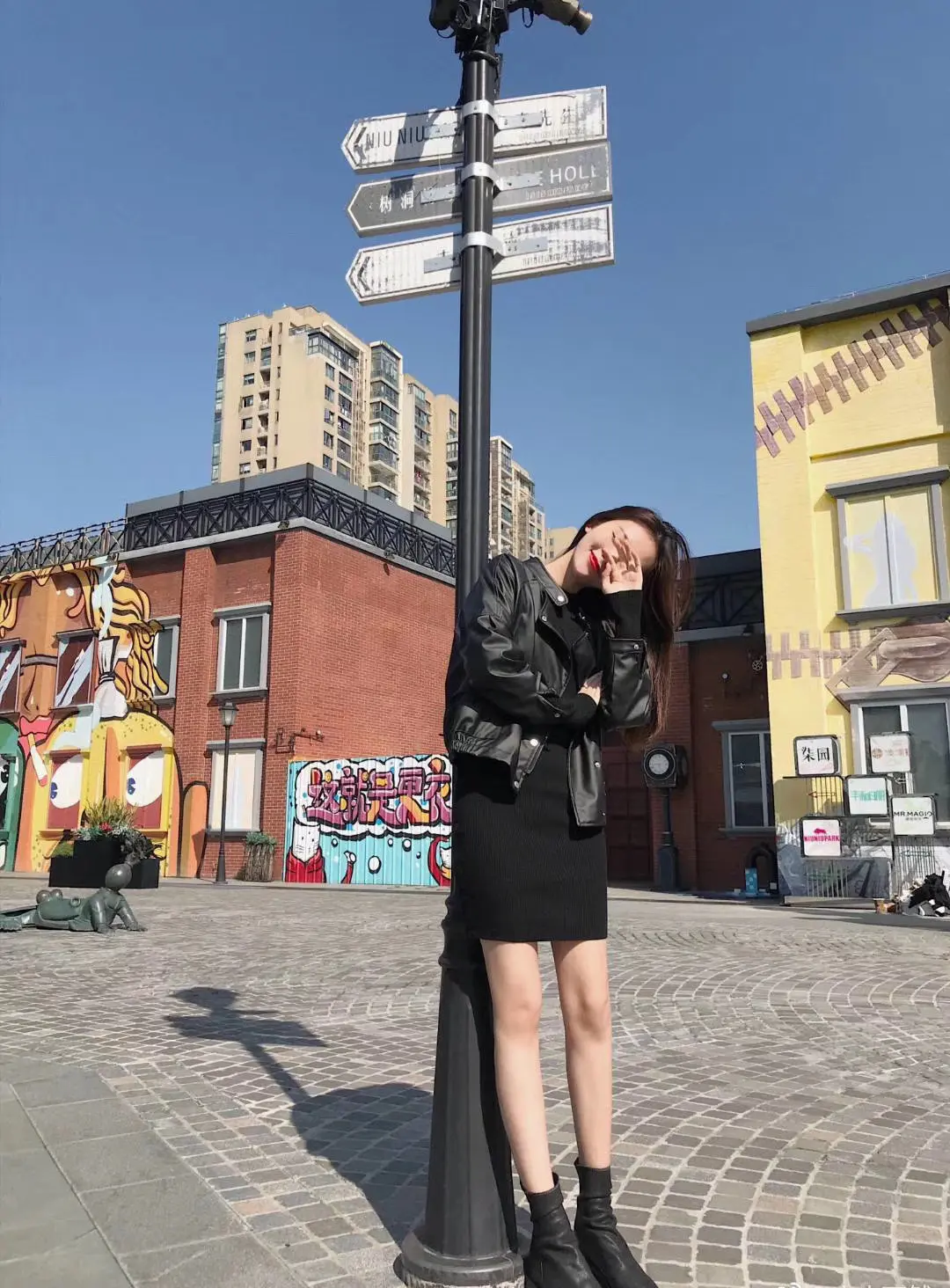 黑长直女孩 大长腿 户外拍摄 街拍 情感