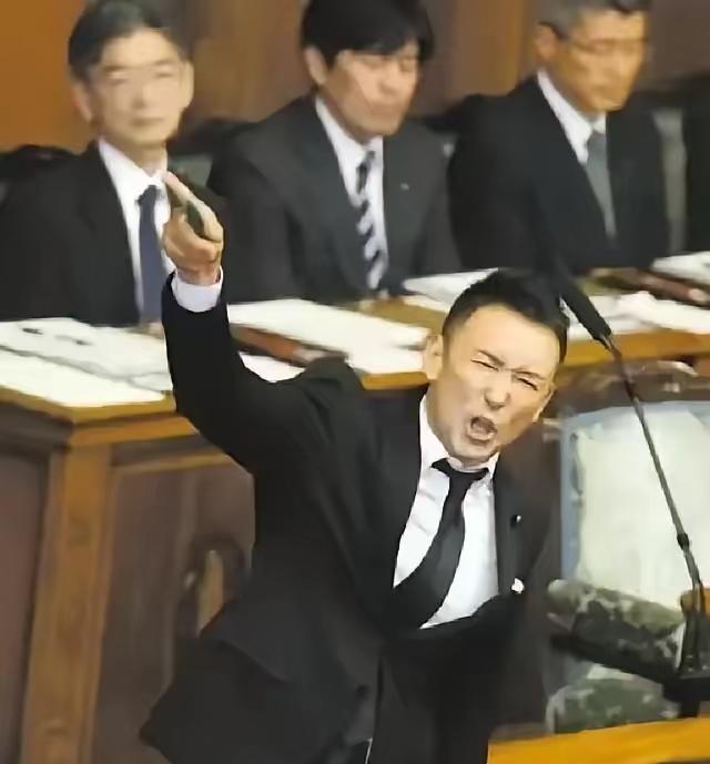 近日，日本国会议员山本太郎在国会发言时说：我们不应该仇视中国，中国军队从来没有踏