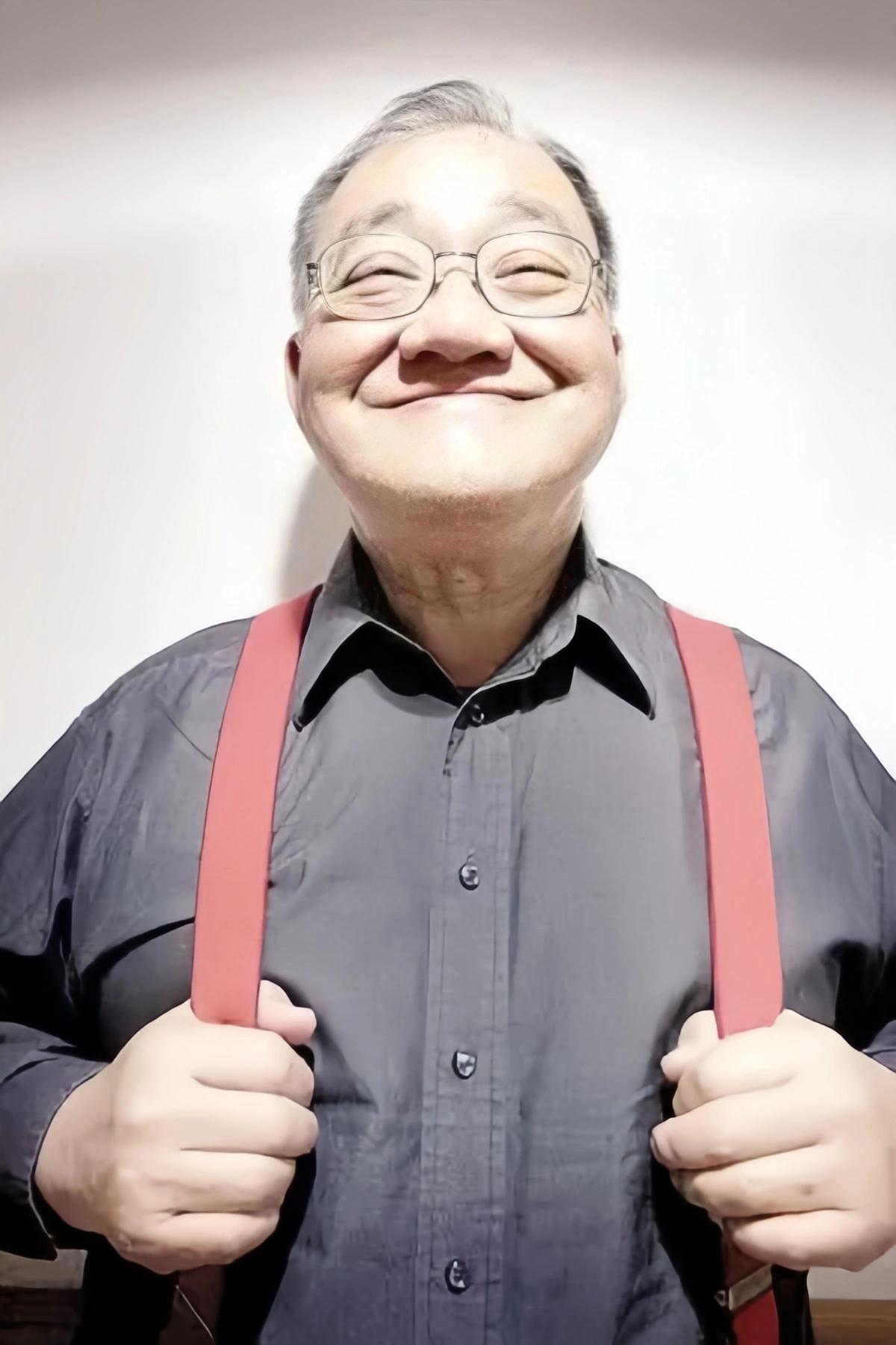 这位长相奇怪的老人正是中国肯德基之父王大东。他也被称为洋快餐入华的第一人。当年，