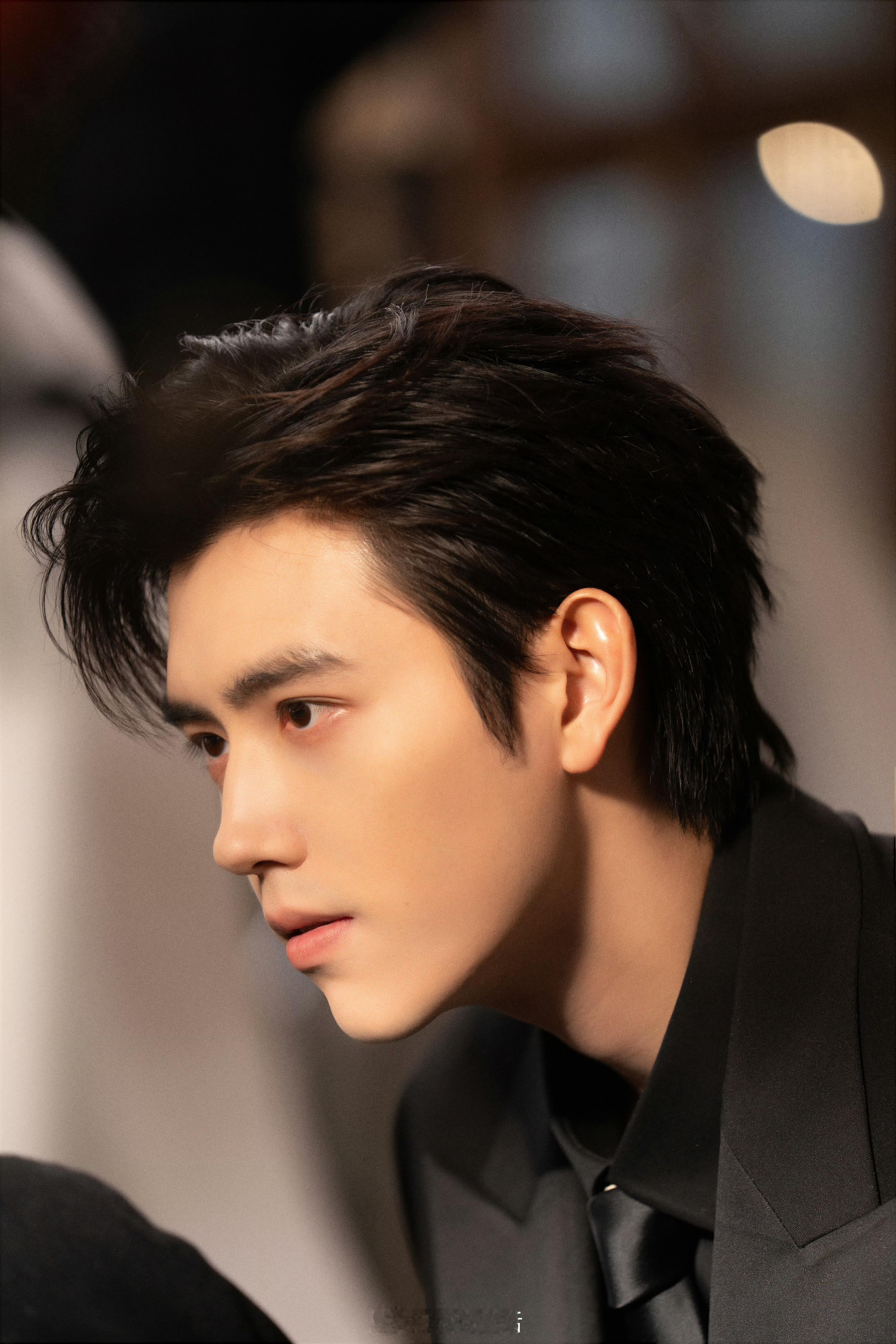 陈飞宇多多播剧呀，这样就可以每天看到帅哥营业了。