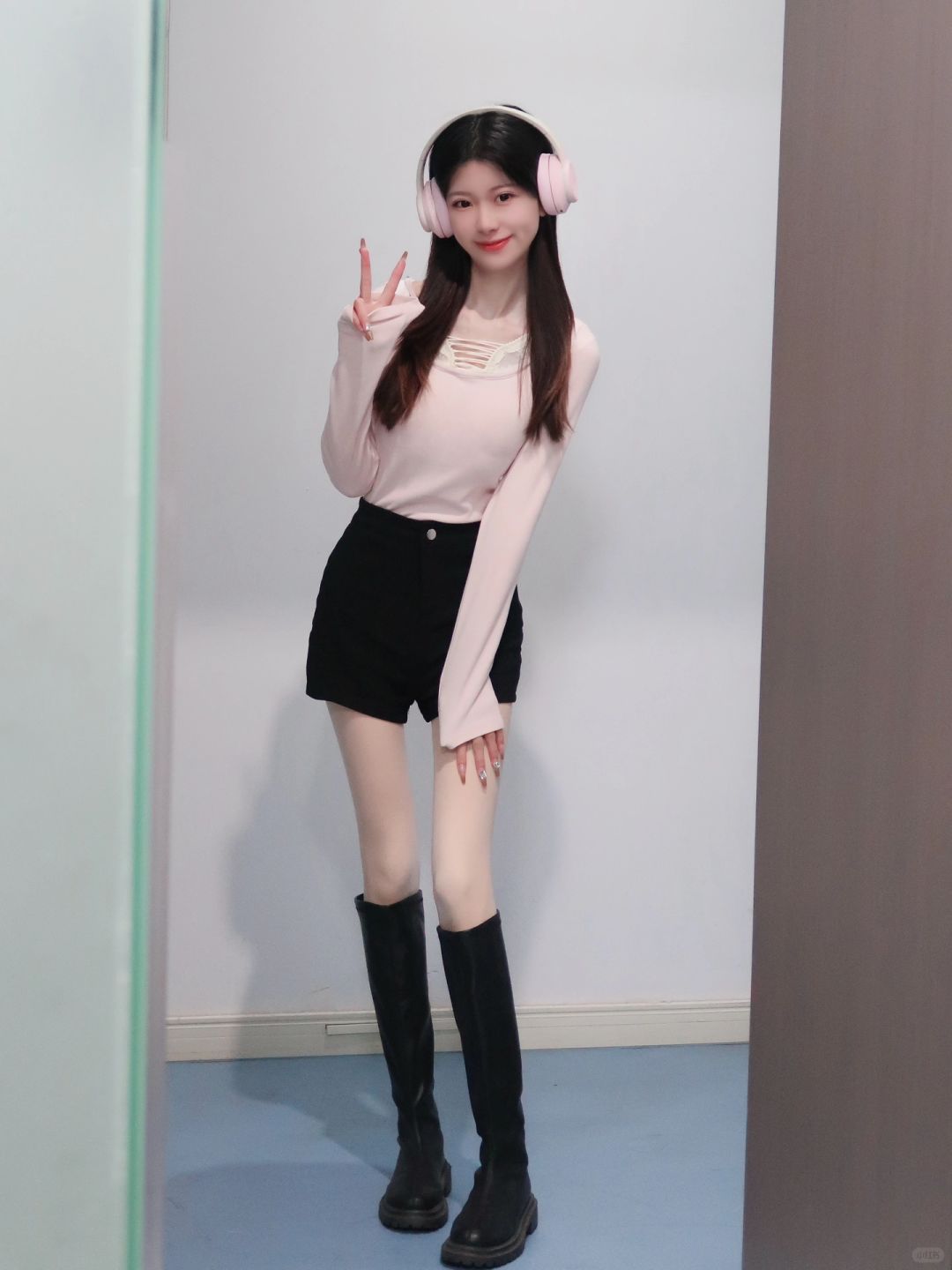 隔壁班新来的转校生🎧