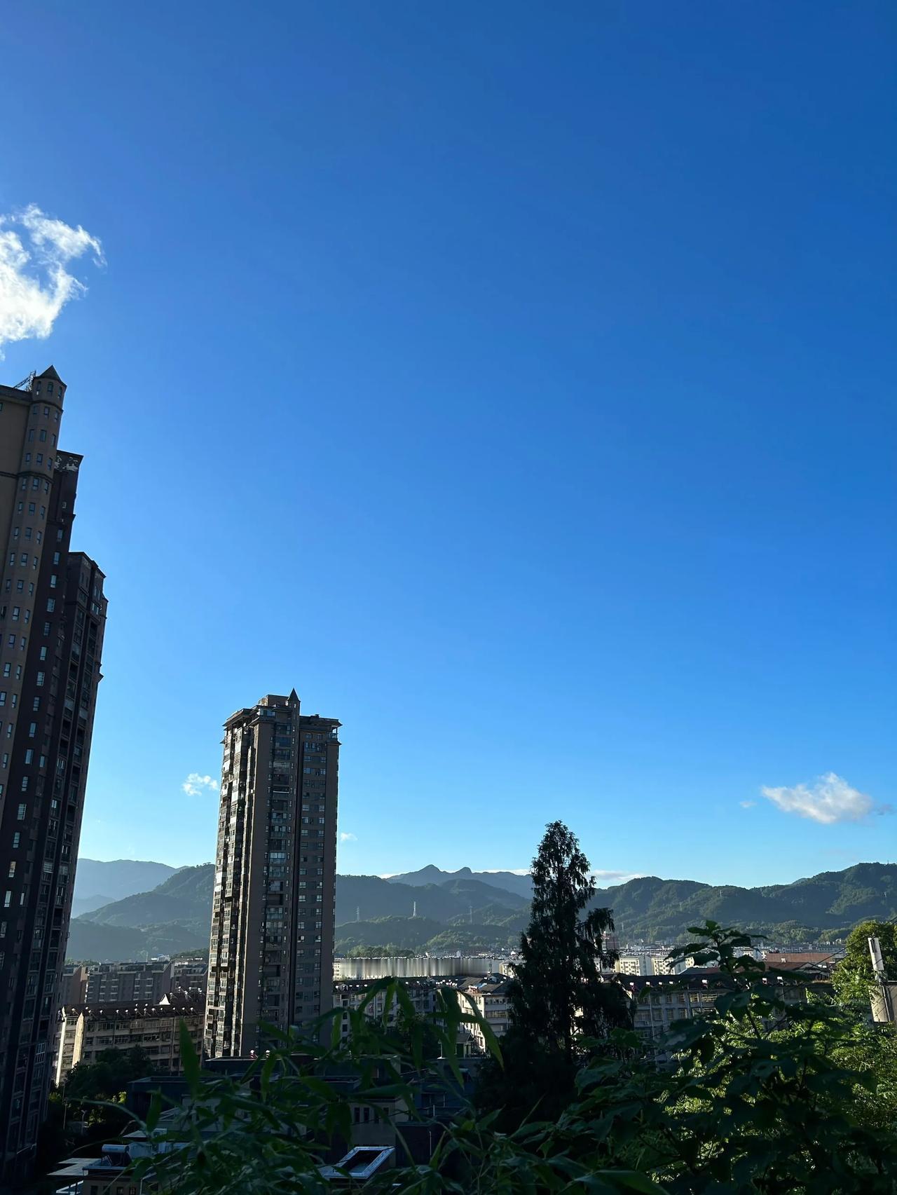 #拍城市天空美景#