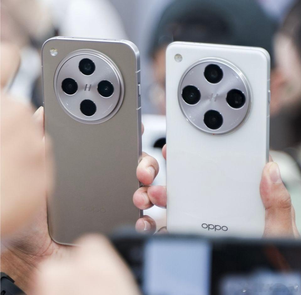 整挺好，OPPO Find X8系列在海外推出的这个「星灰色」挺好看啊，有点儿钛