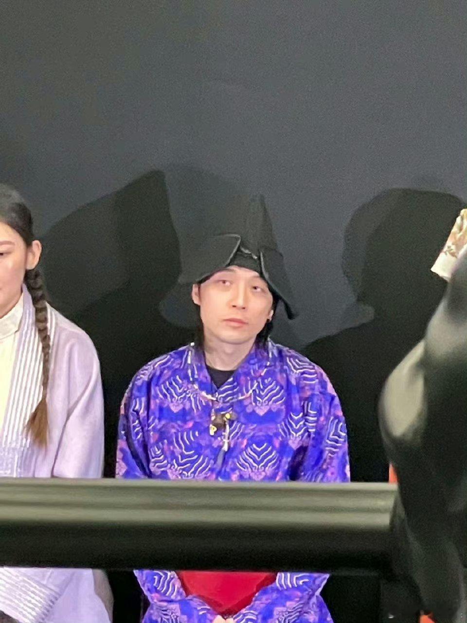 #郭采洁老公#郭采洁老公长这样？？不是姐姐你别太饿了，这男的和吸了一样 ​​​