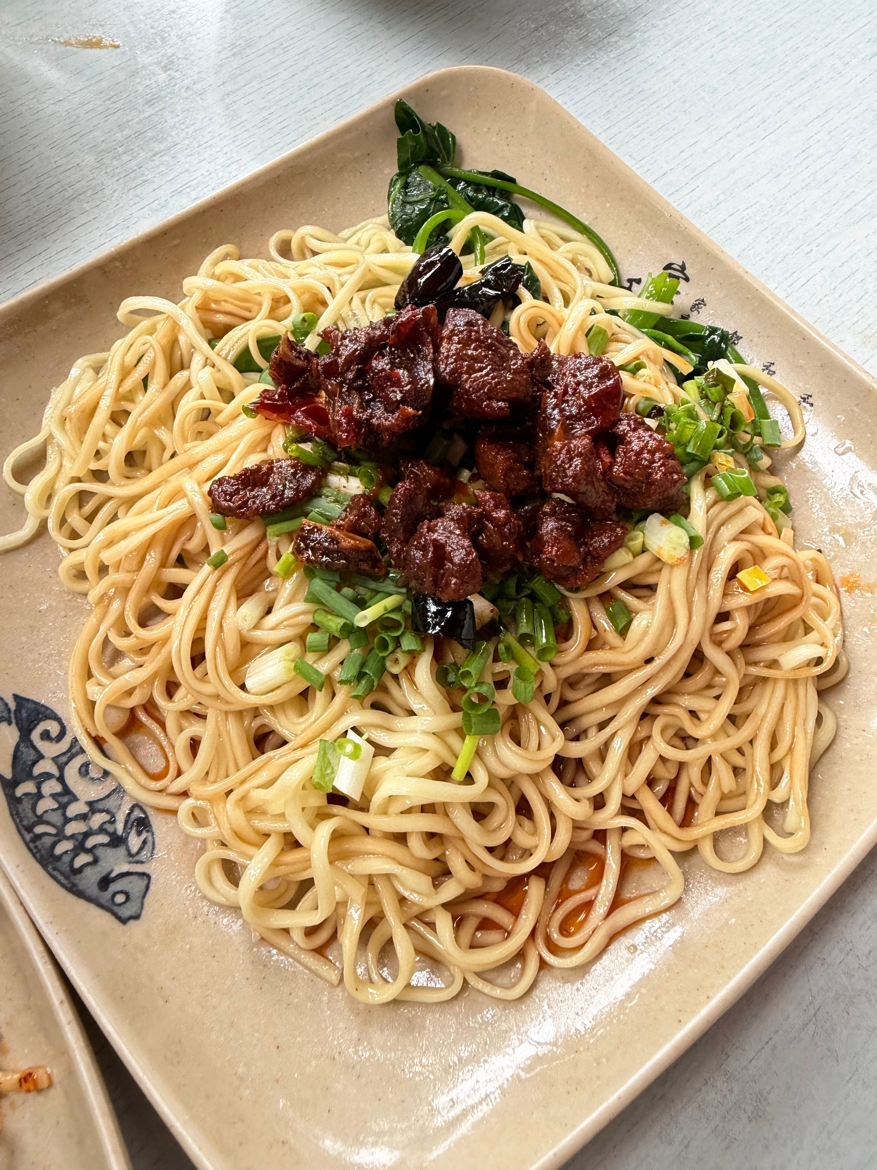 都来宜宾了怎么能来份燃面呢今日下午茶 有点顶 全是碳水！我的日常plog 宜宾