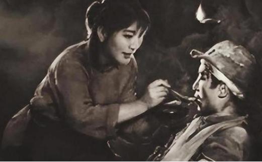 1940年，18岁的郭瑞兰救了八路军政委蔡永，43年后，已是将军的蔡永找她报恩，