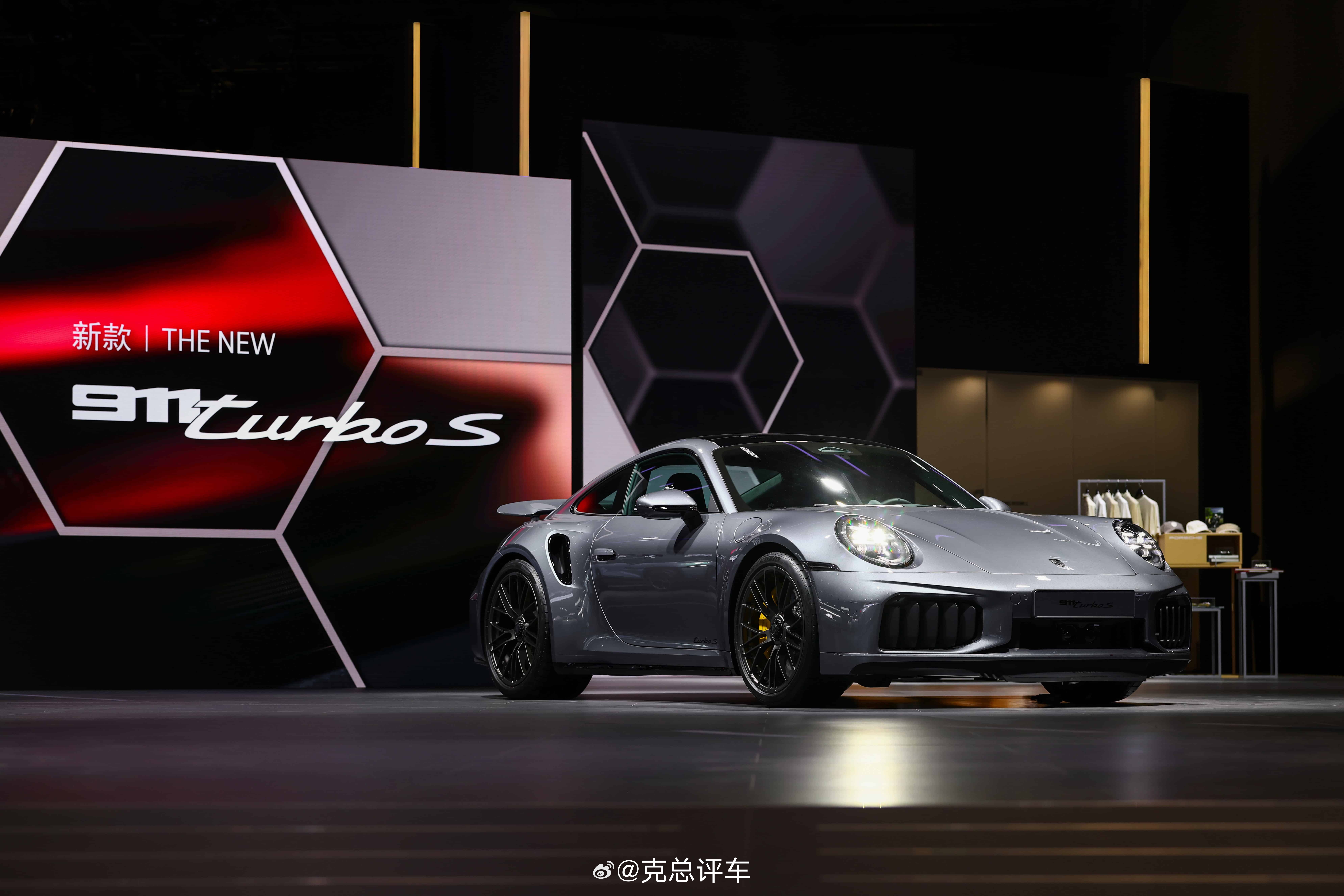 现在的汽车行业的行情无论是对于保时捷还是小米他们唯一能做的就是继续向前推进…他们