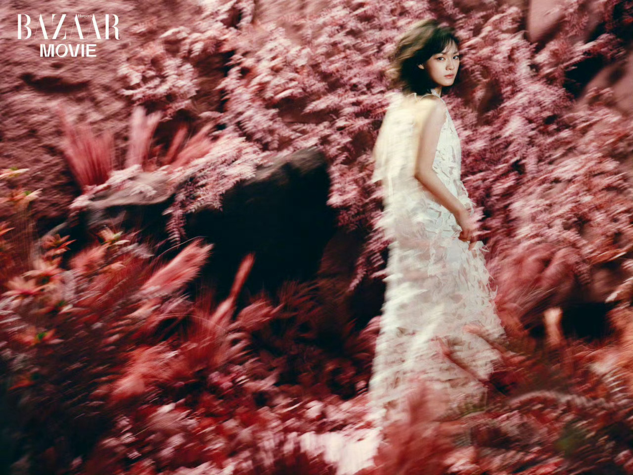 芭莎电影文淇盛春之年五月刊封面 文淇 芭莎电影杂志五月刊封面和内页大片。很喜欢文