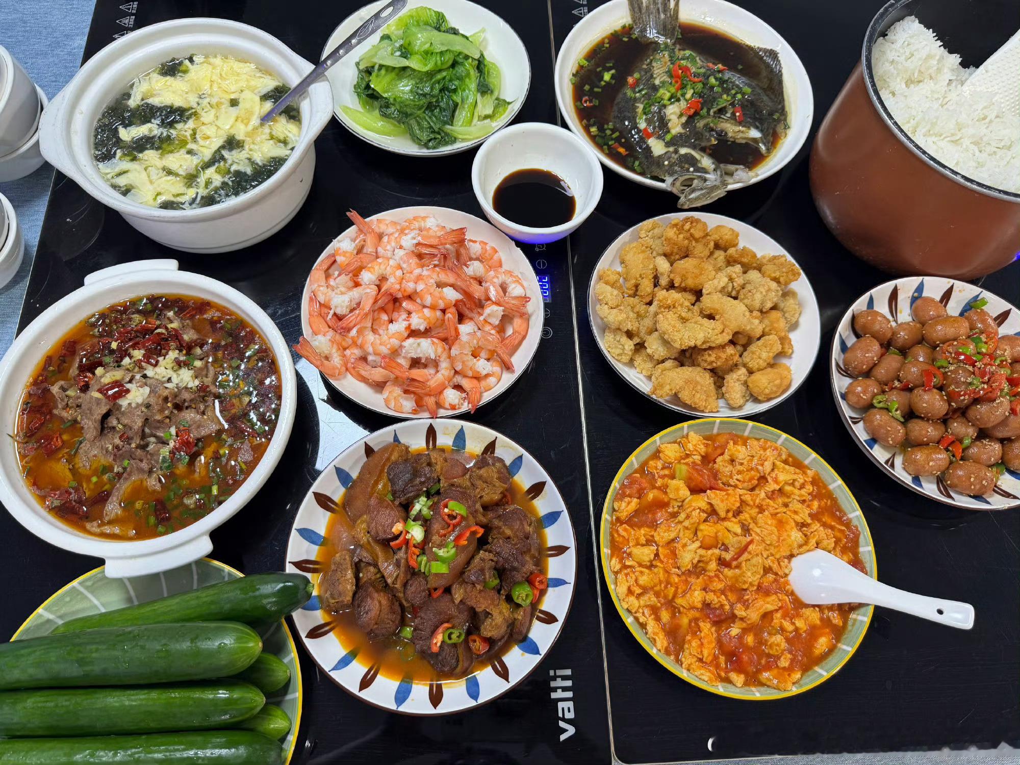 鸡毛伙食太好了吧！