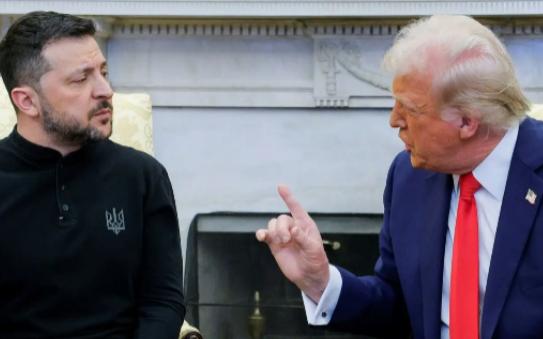 特朗普不带泽连斯基玩了，这次特朗普特意提到了一个事，就是这次普京跟他会面，没有泽
