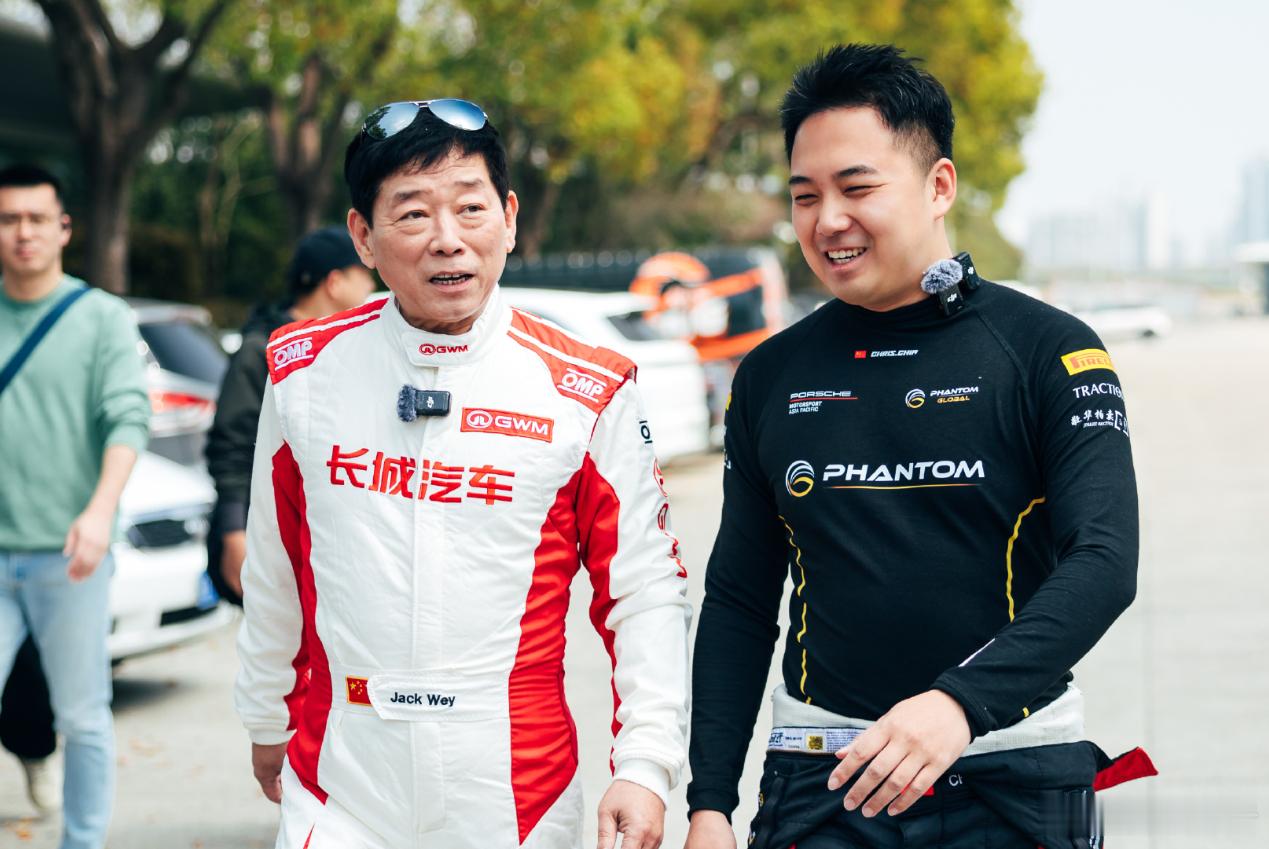 长城魏建军还是很敢说的，他坦言小字营销、定语技术这些在汽车行业是欺诈，这是对消费